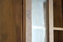 GINER Y COLOMER Armario de madera de mango y metal con 4 puertas correderas